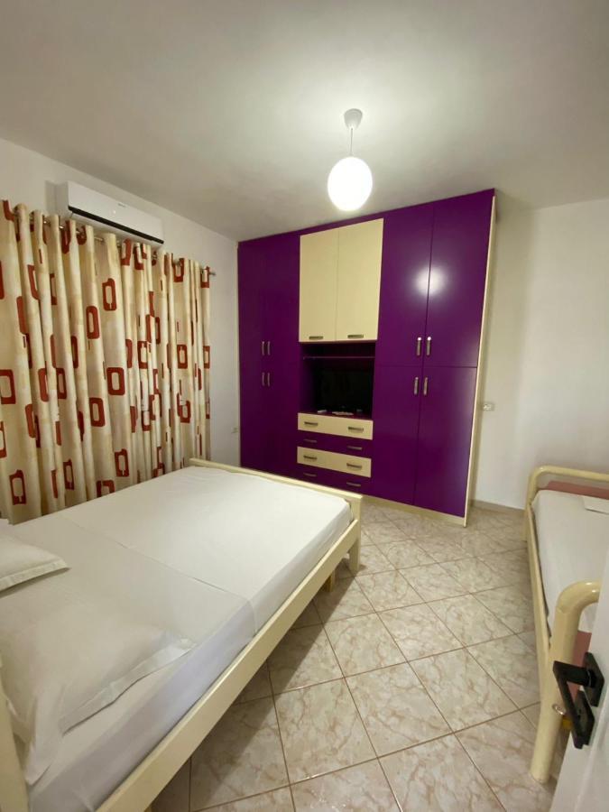 Redi * Sarandë
